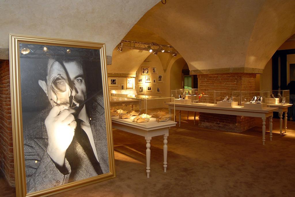 Hotel Continentale - Lungarno Collection Флоренция Экстерьер фото