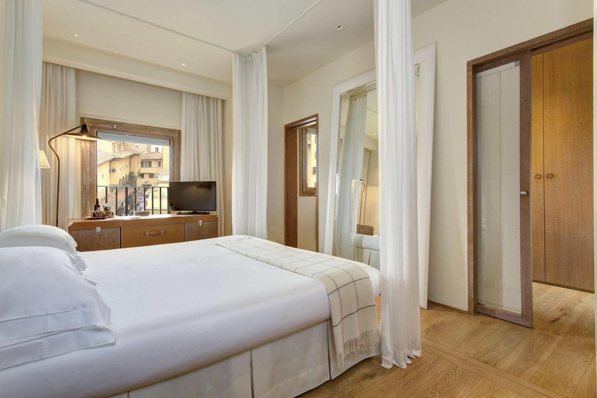 Hotel Continentale - Lungarno Collection Флоренция Экстерьер фото